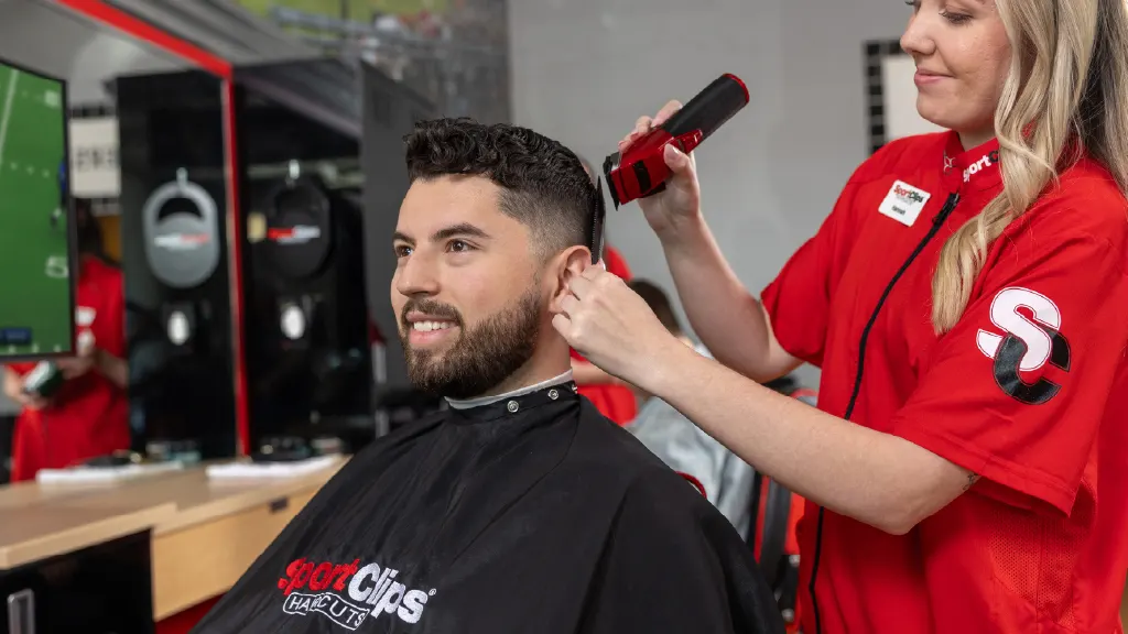 Sport Clips Haircuts of Baytown - Hwy 146 — Hair salon in Baytown